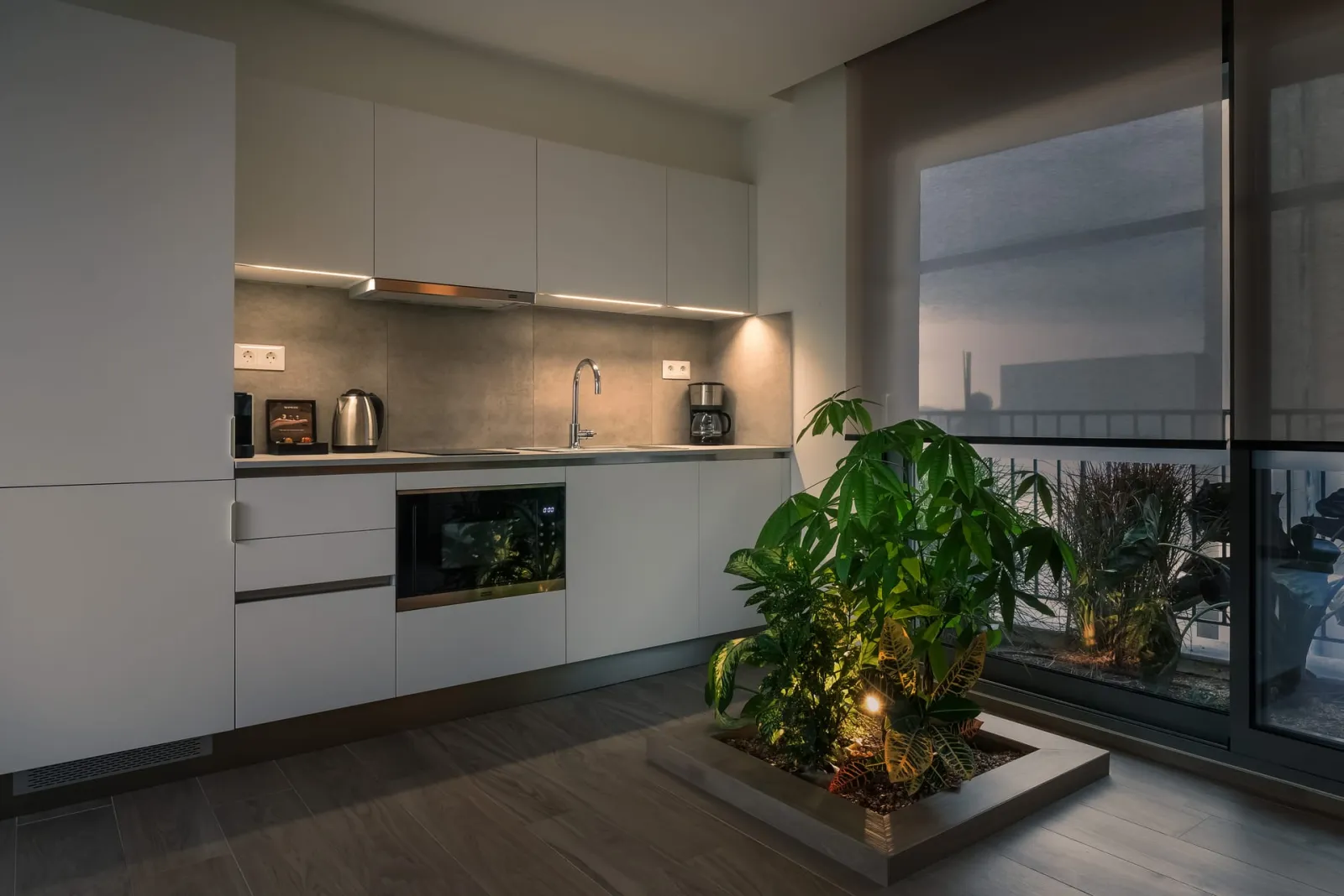 One Bedroom Rooftop Apartment with Terrace