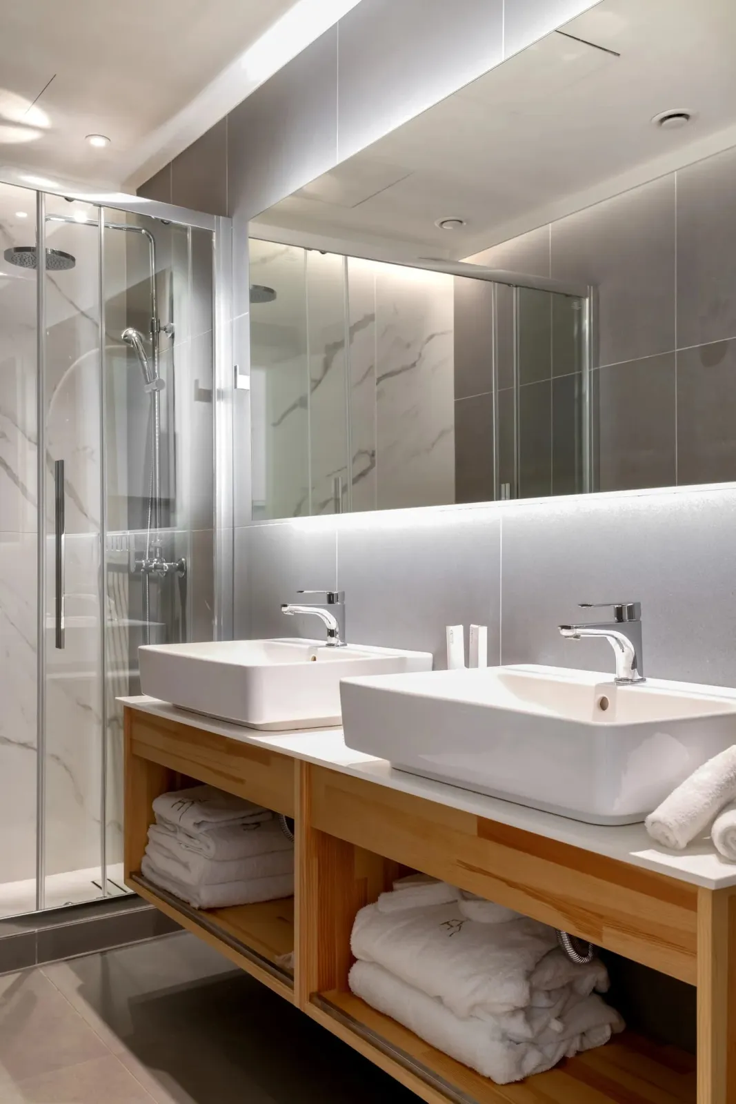 One Bedroom Superior Apartment with Private Garden