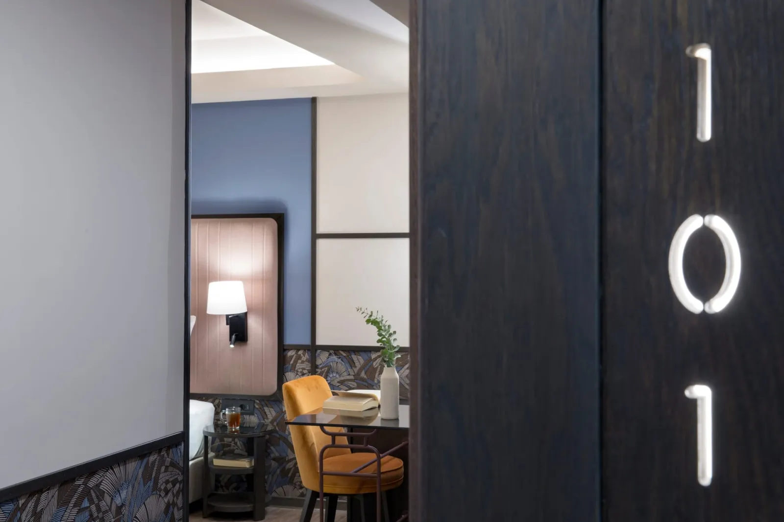 Classic Twin Room with City View