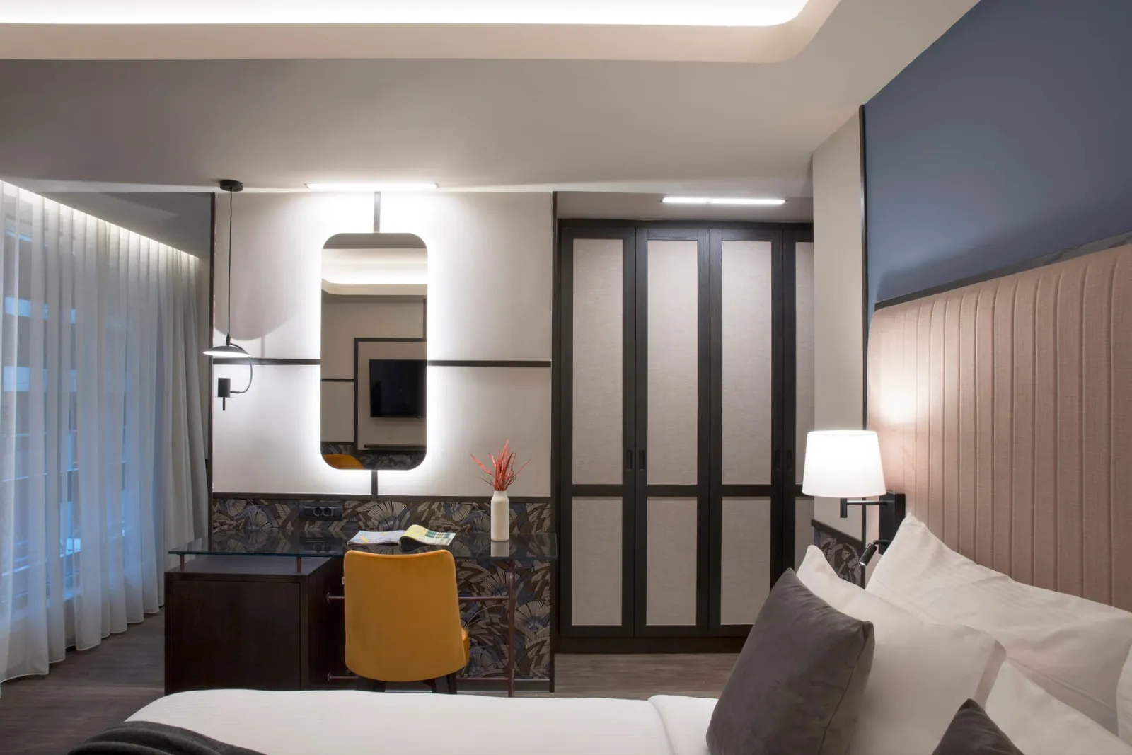 ​Suite City View