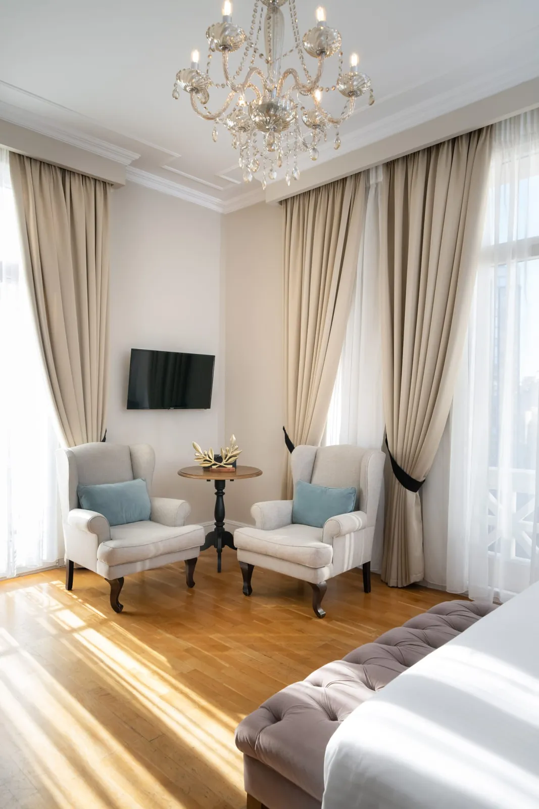 Corner Suite with balcony