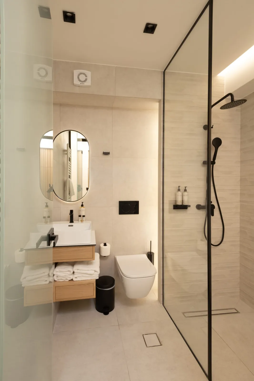 2 Bedroom Suite