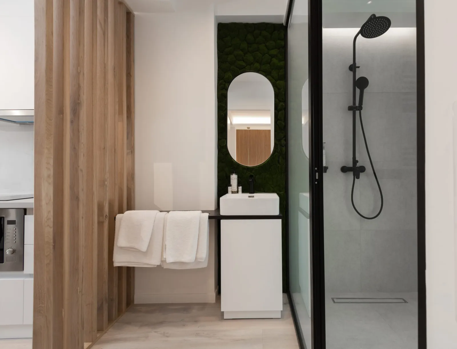 1 Bedroom Suite with Jacuzzi