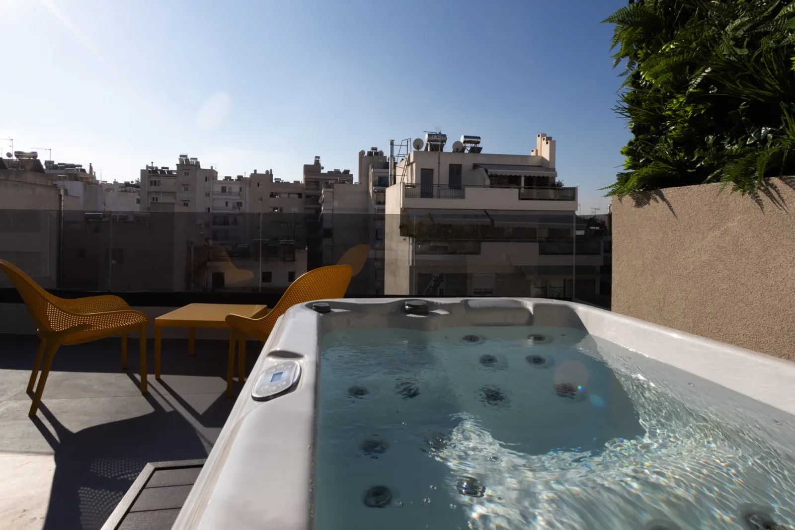 1 Bedroom Maisonette Suite with Jacuzzi
