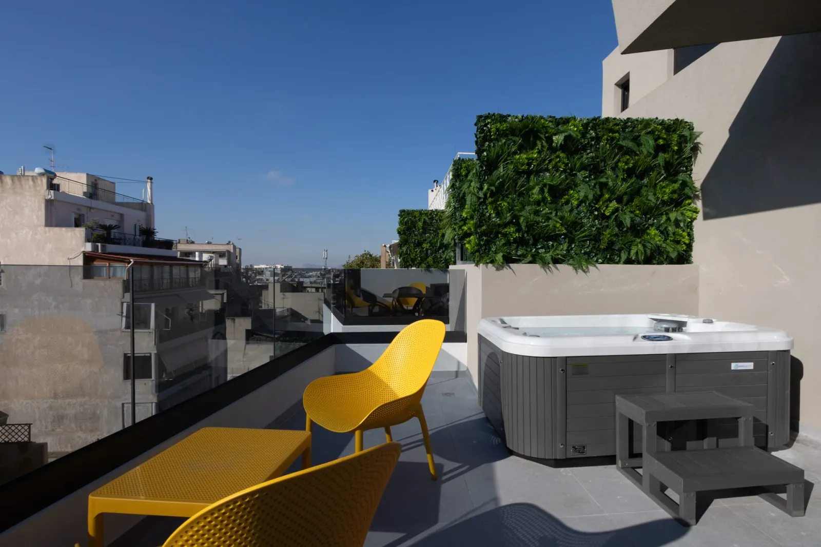 1 Bedroom Maisonette Suite with Jacuzzi