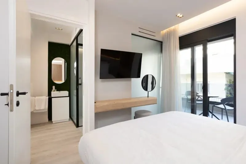 EASY Suite with Jacuzzi