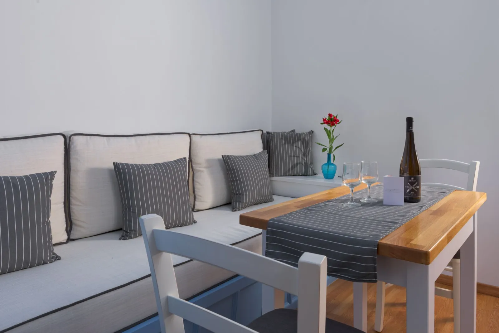 Deluxe Apartment with Private Veranda and Sea View