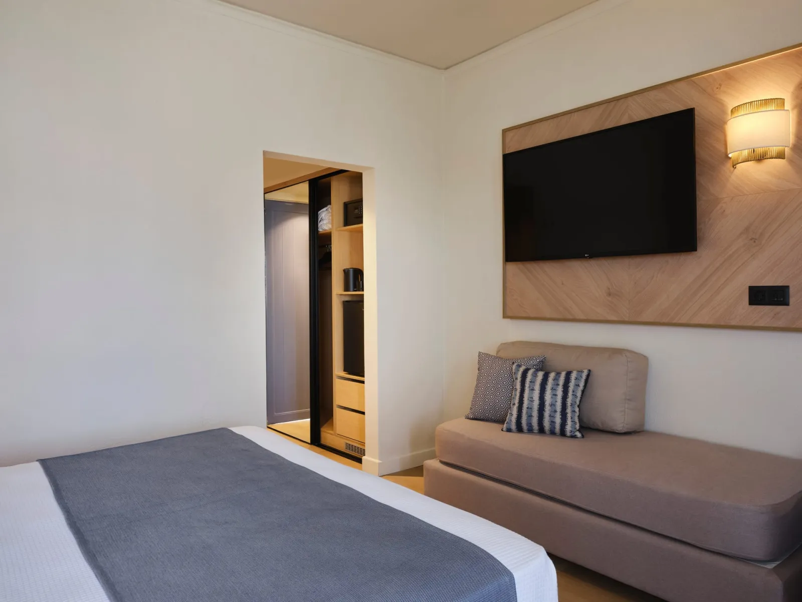 Double Room Inland View for 4