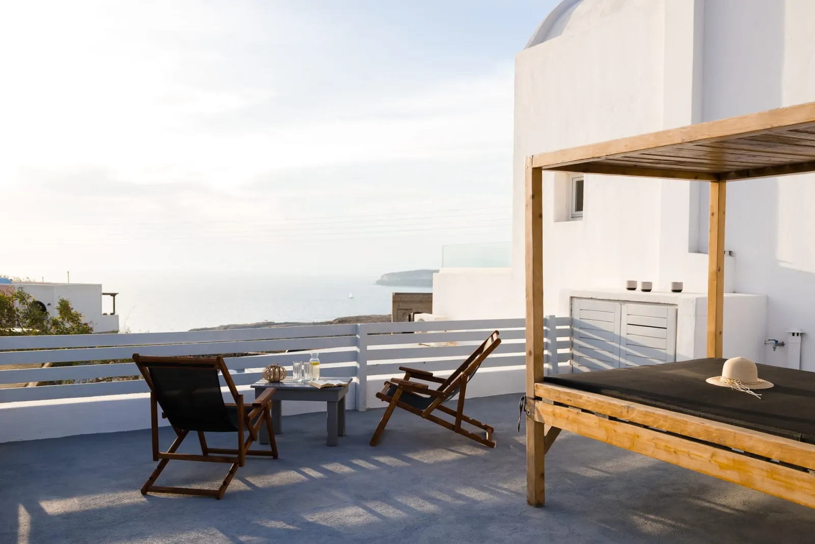Elegant Suite with indoor hot tub and sea view
