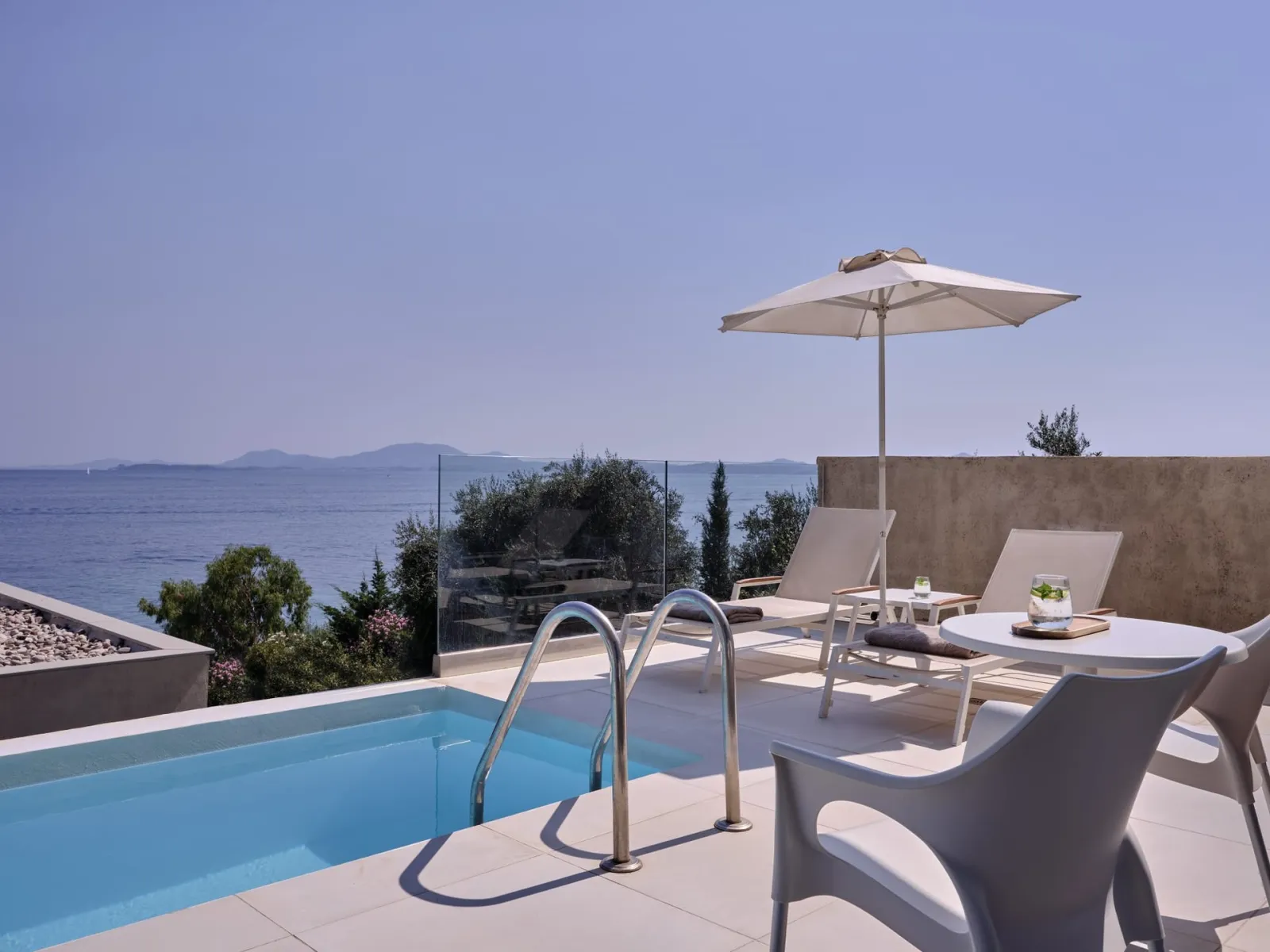 Junior Suite Swim up Sea View