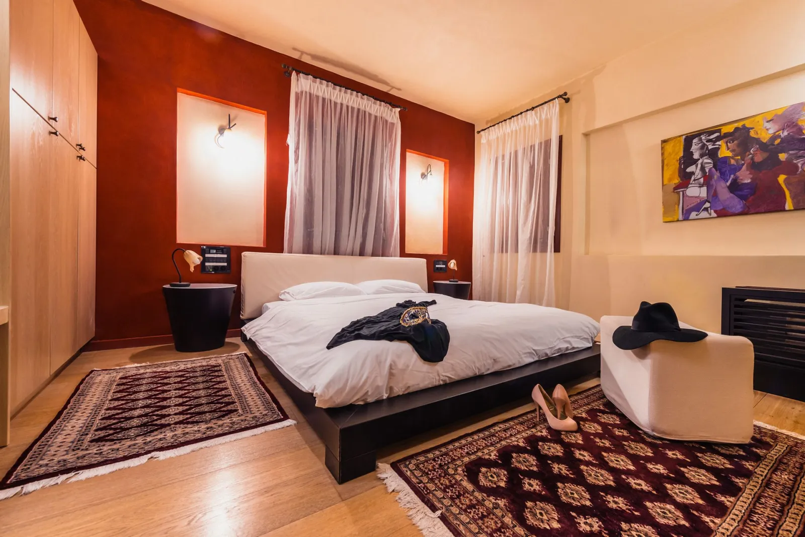 Cosmos Suite with Spa Tub 60m²