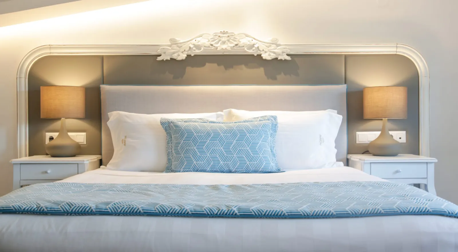 One Bedroom Suite with Sea View - 2 adults 2 children  - 60 s.m
