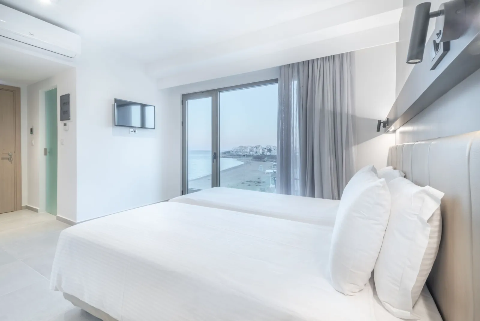 Superior Triple Side Sea View