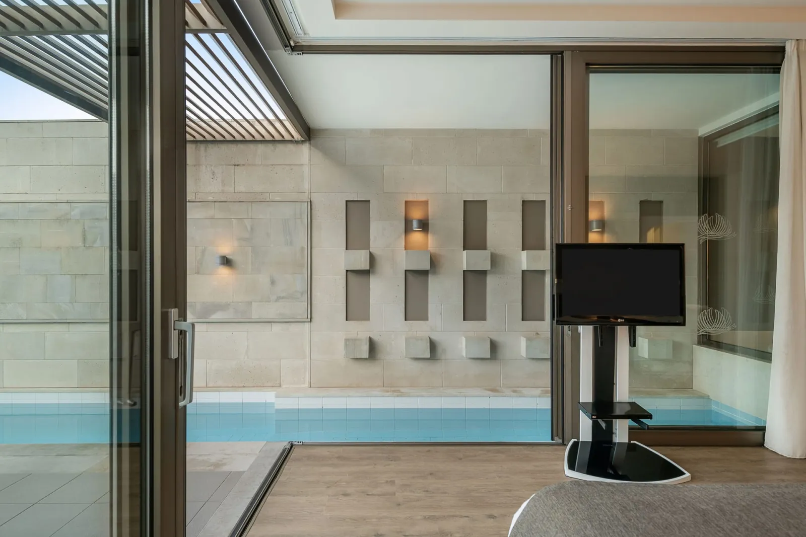 Executive Suite Private Pool