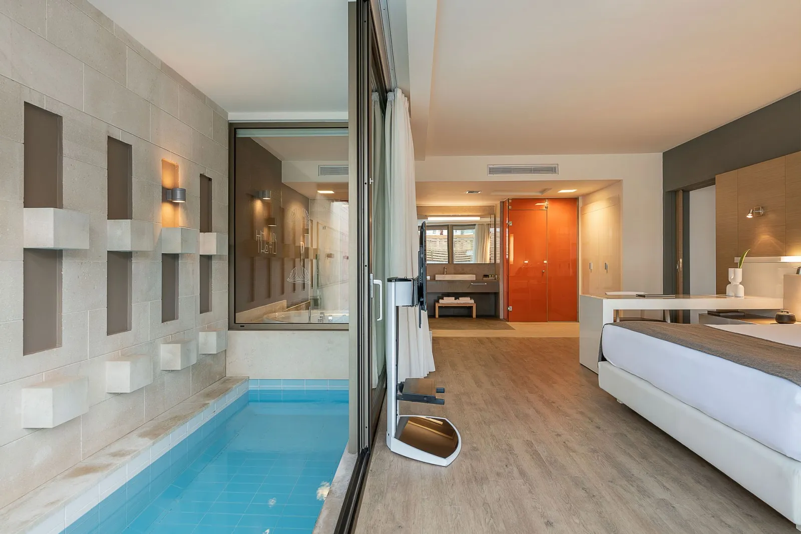 Executive Suite Private Pool