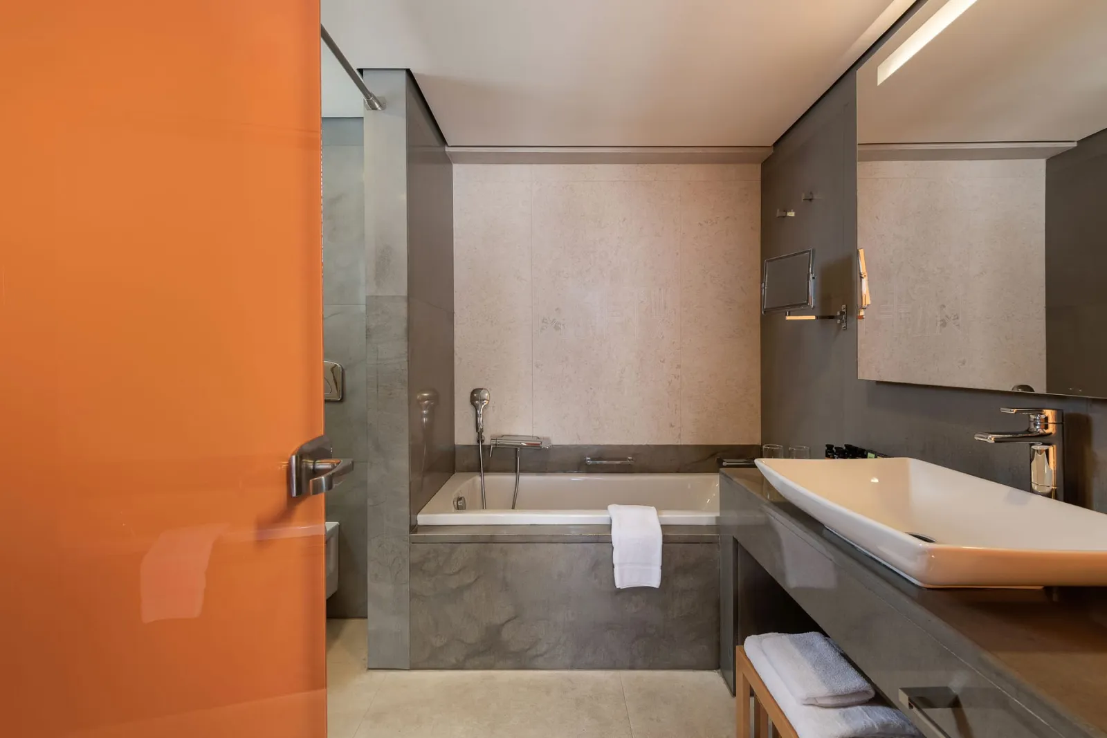 Τwo-Bedroom Junior Suite