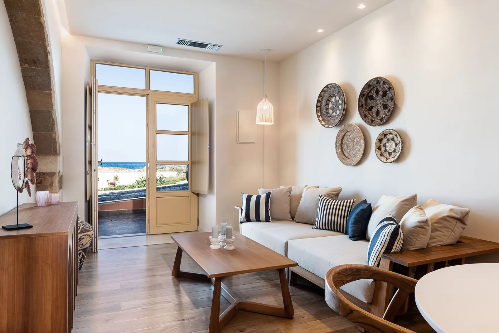 Nephalion 1-Bedroom Sea Front Luxury Apartment