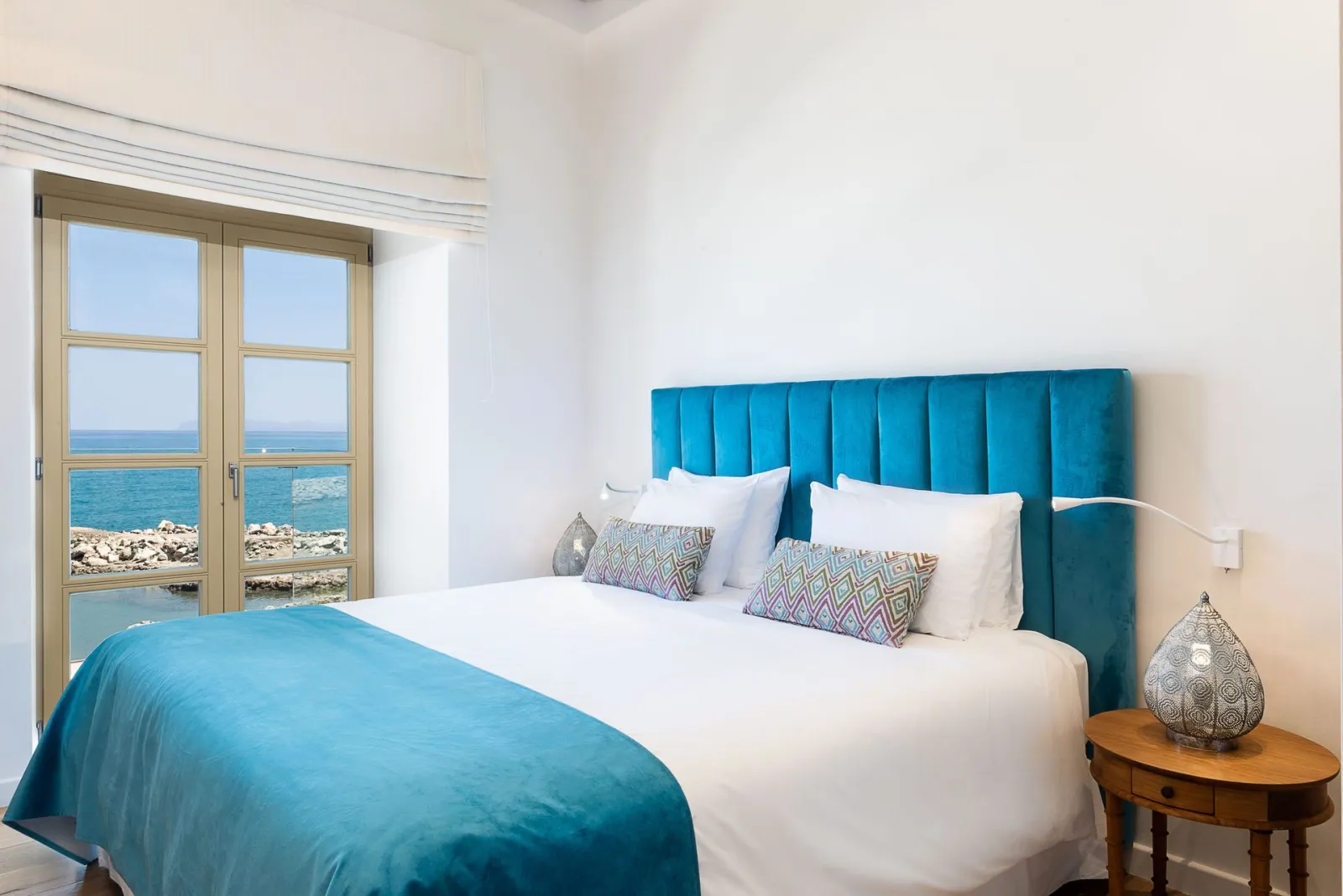 Idomeneus 2-Bedroom Luxury Apartment