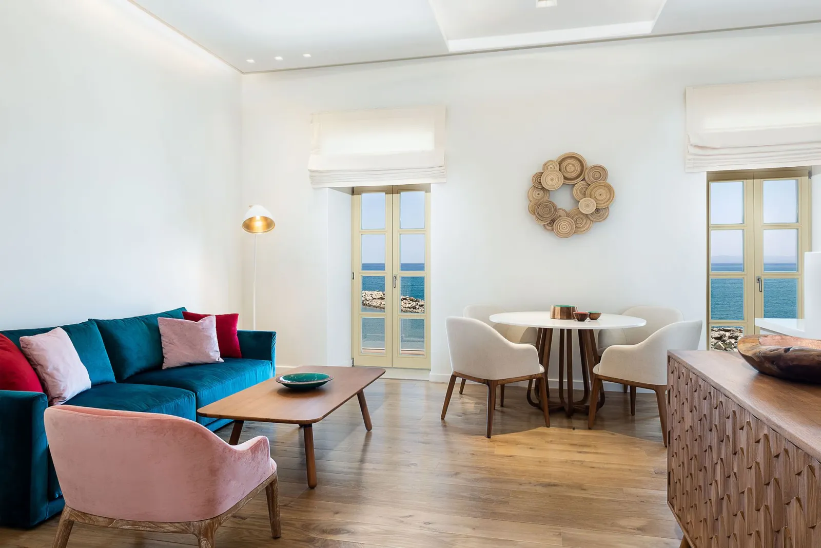 Idomeneus 2-Bedroom Luxury Apartment