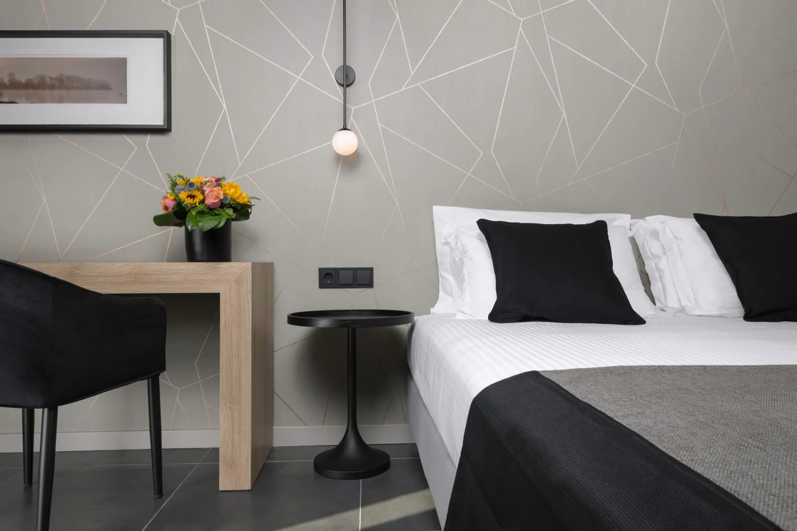 Luxury Suite with City View