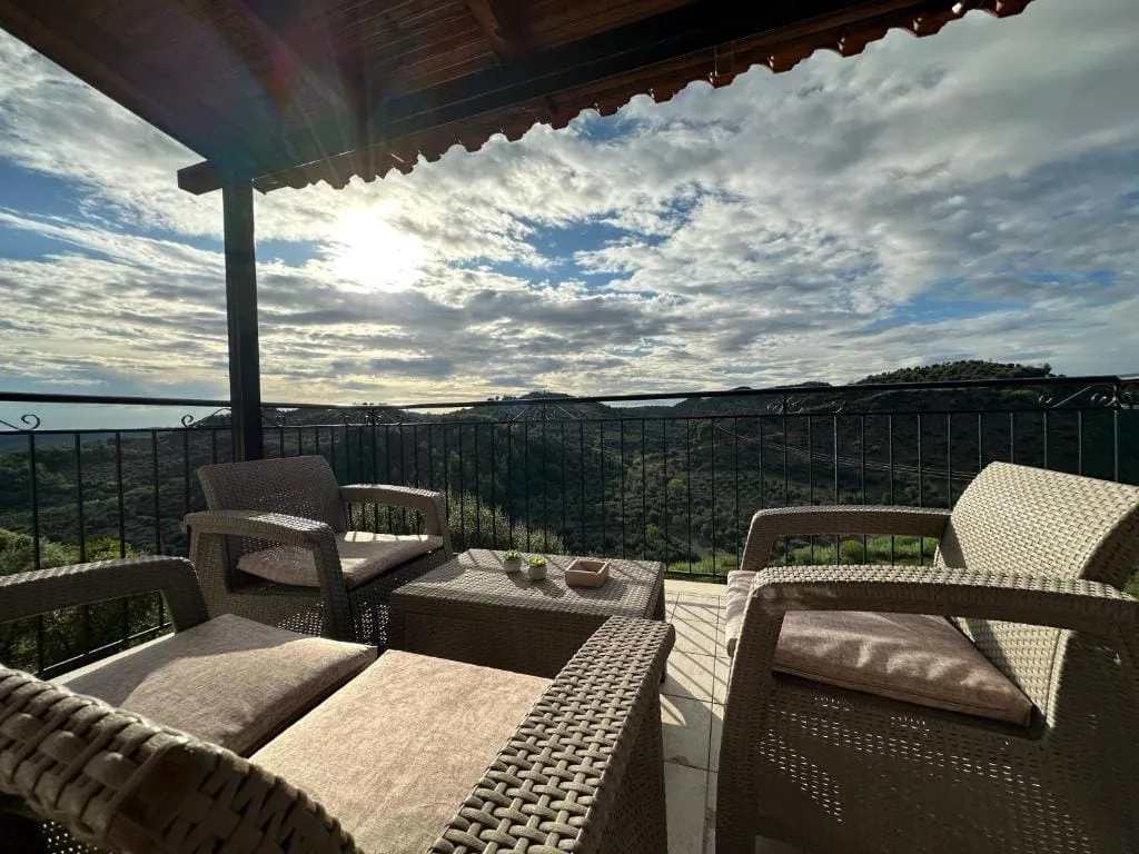 Bacchus Villa – Entire Property