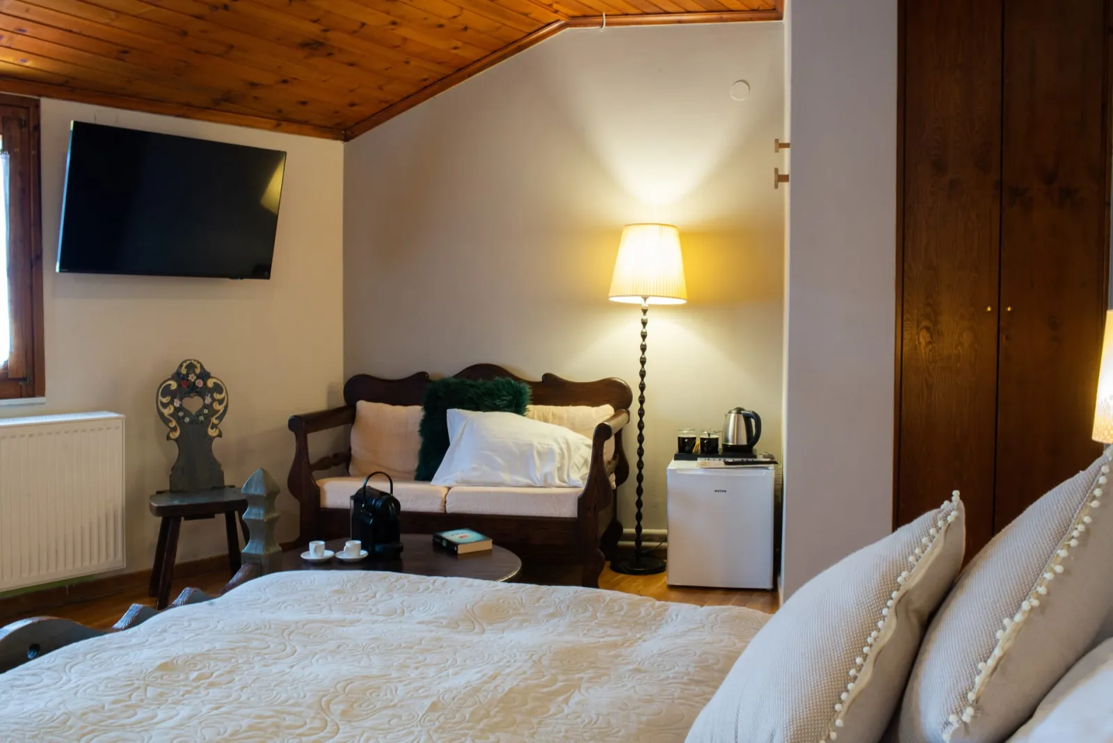 Suite With Mountain View
