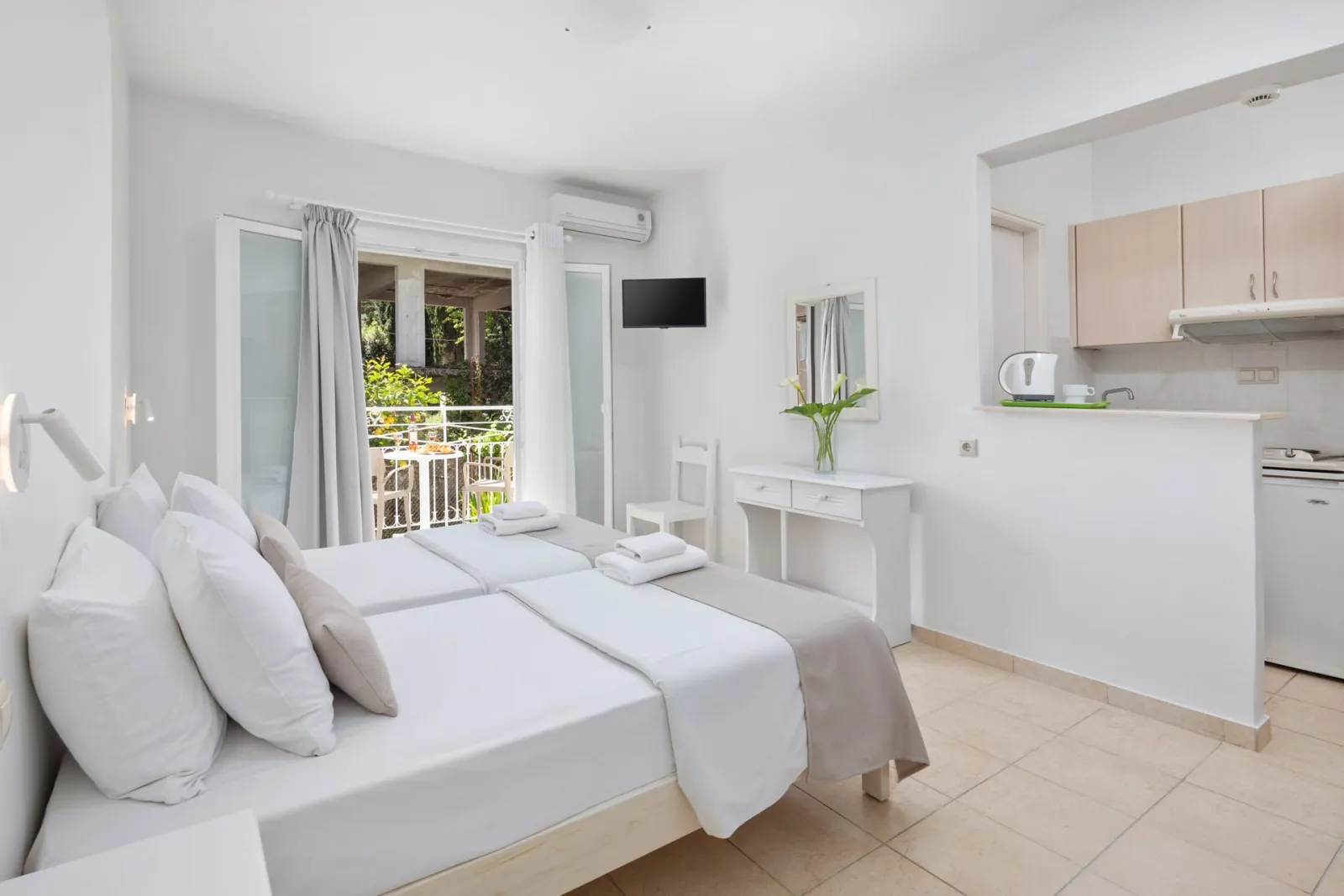 Comfort Studio with Balcony