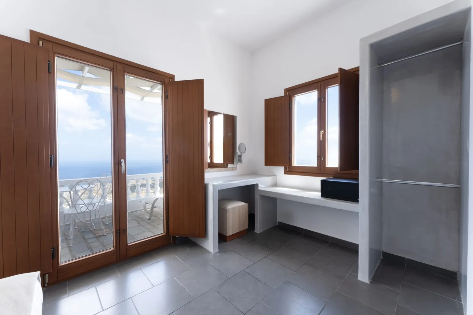 One Bedroom Apartment with Sea View - Pegasus