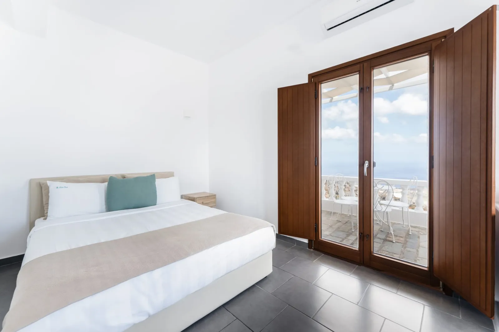 One Bedroom Apartment with Sea View - Pegasus