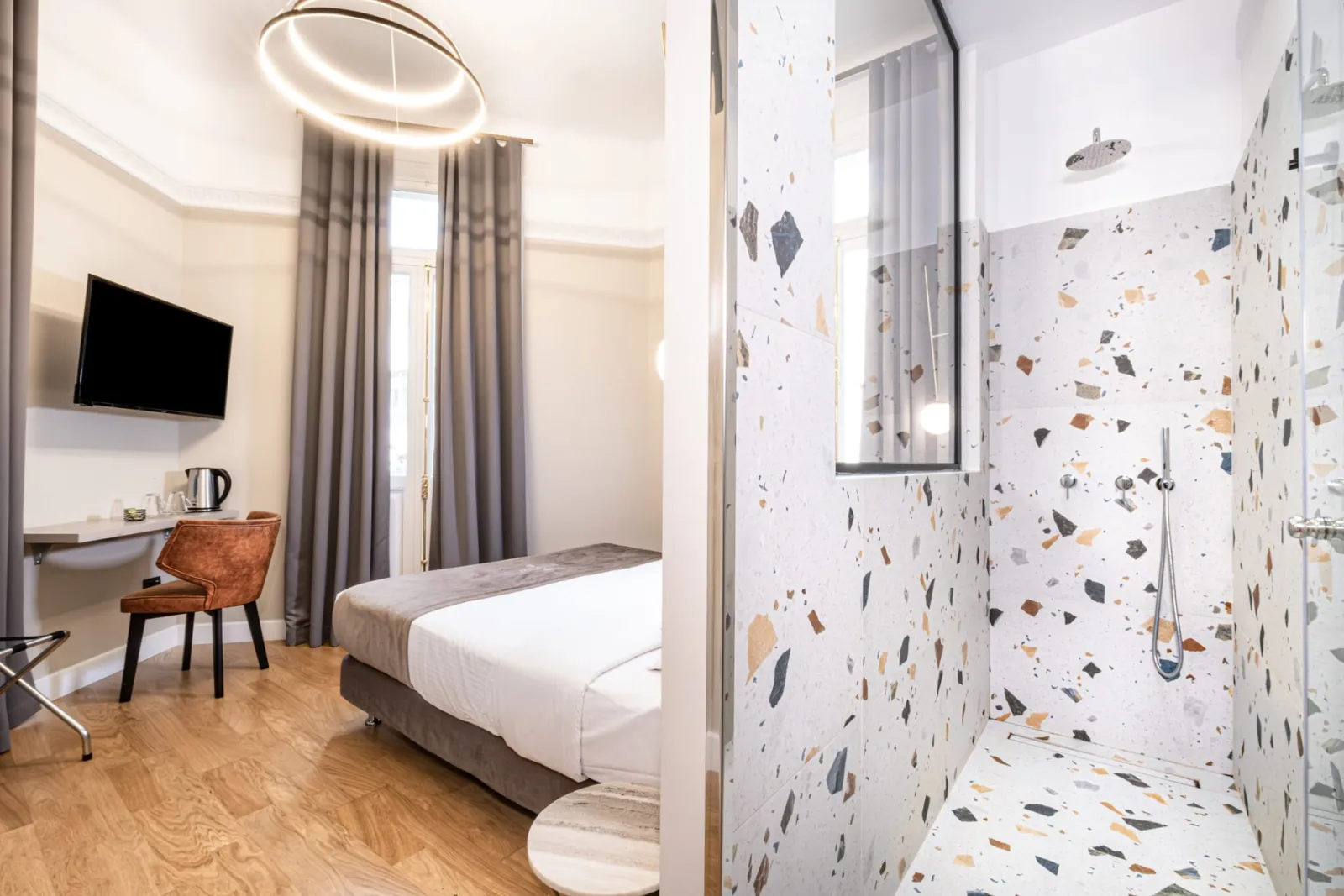 Belle Deluxe Room