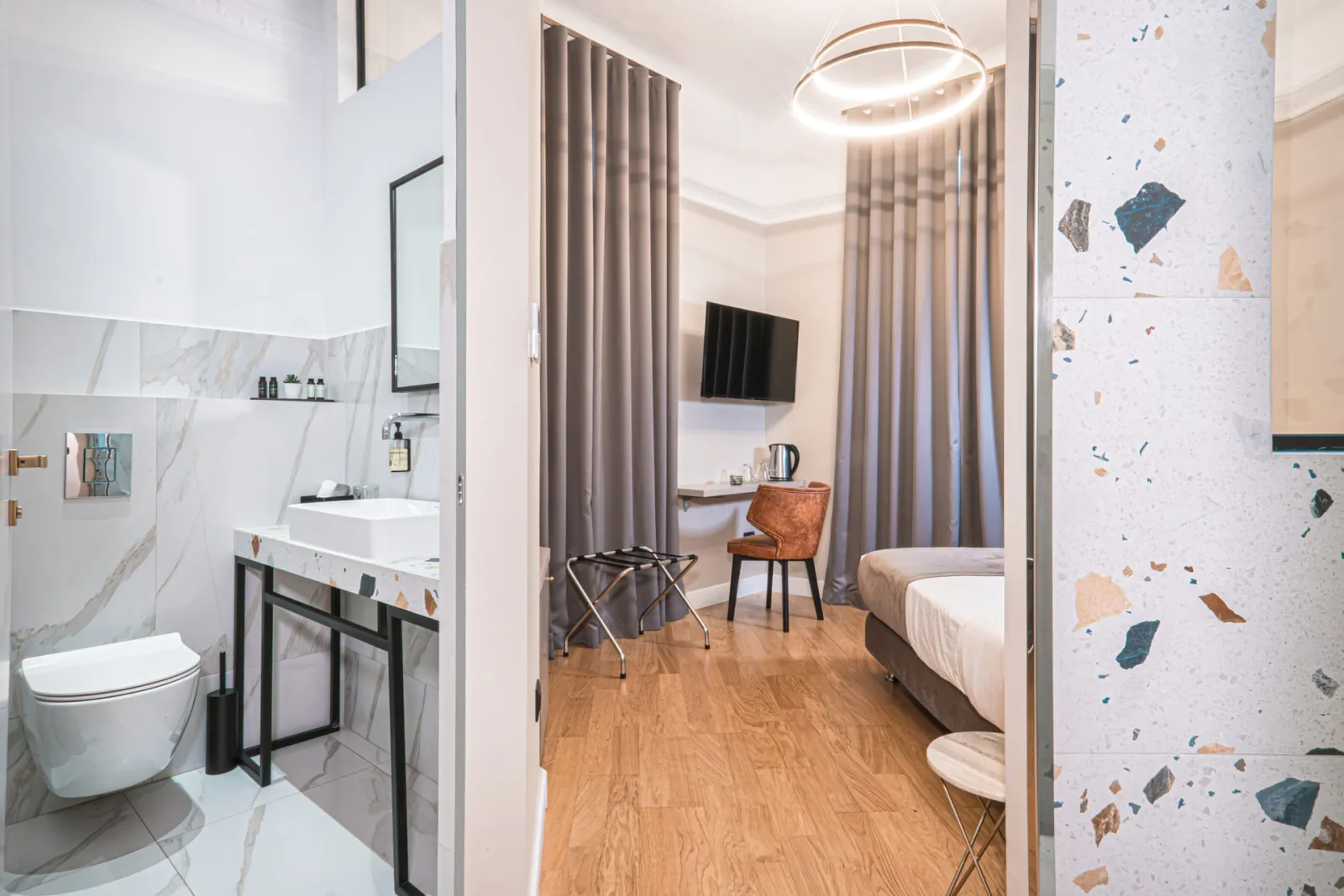 Belle Deluxe Room