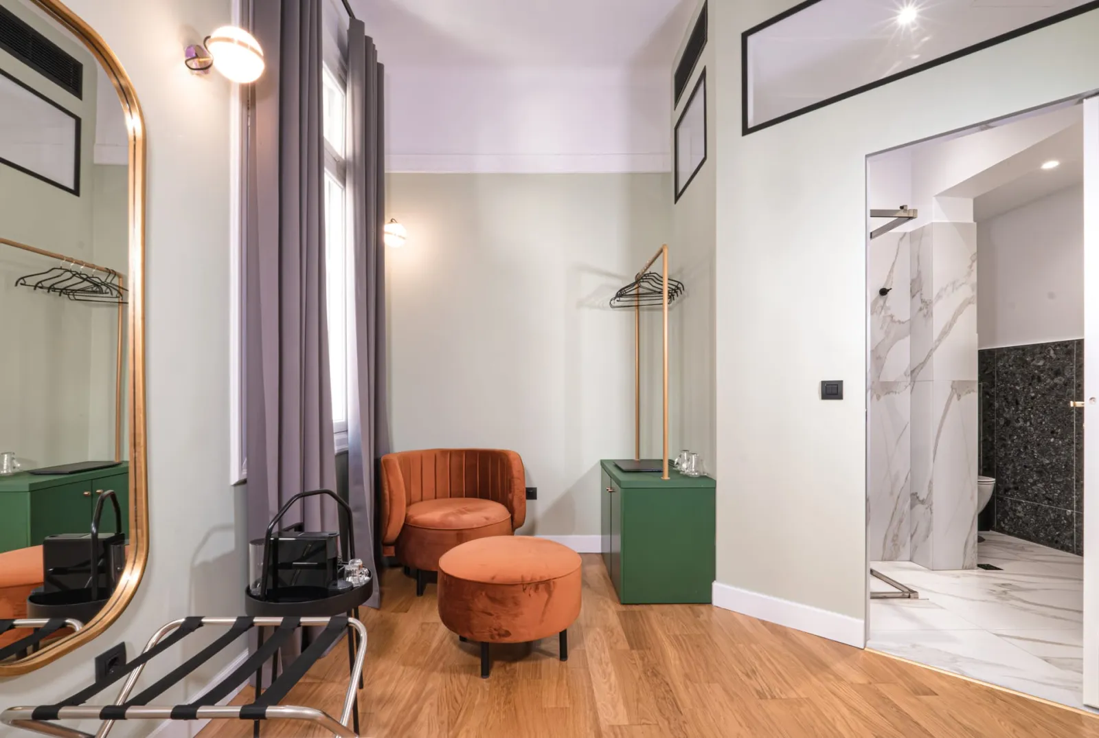 Promo Room