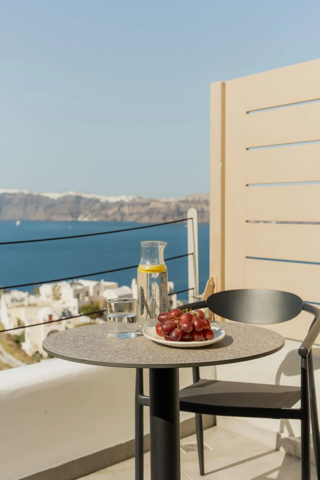 Diamond Suite with Private Heated Plunge Pool and Caldera View