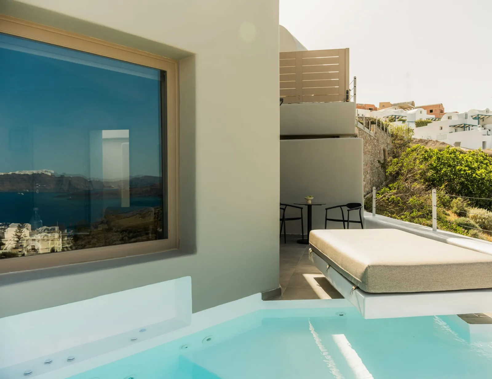 Elysium Suite with Private Heated Plunge Pool and Caldera View