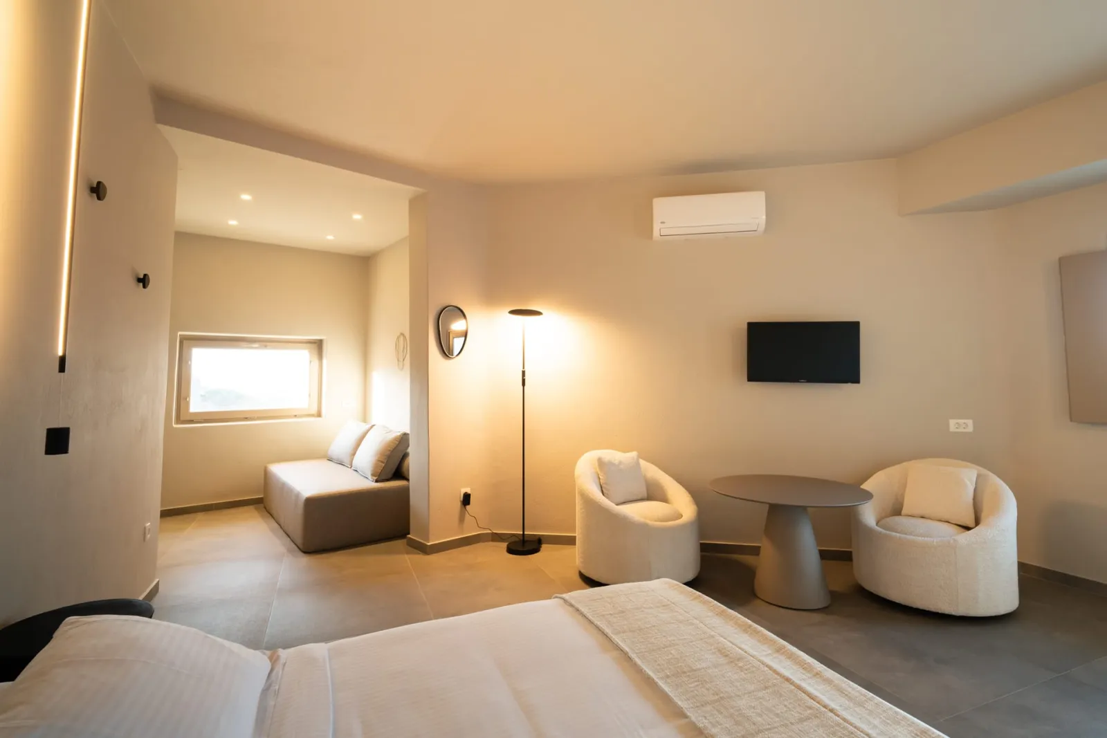Deluxe Suite with Private Heated Plunge Pool and Caldera View