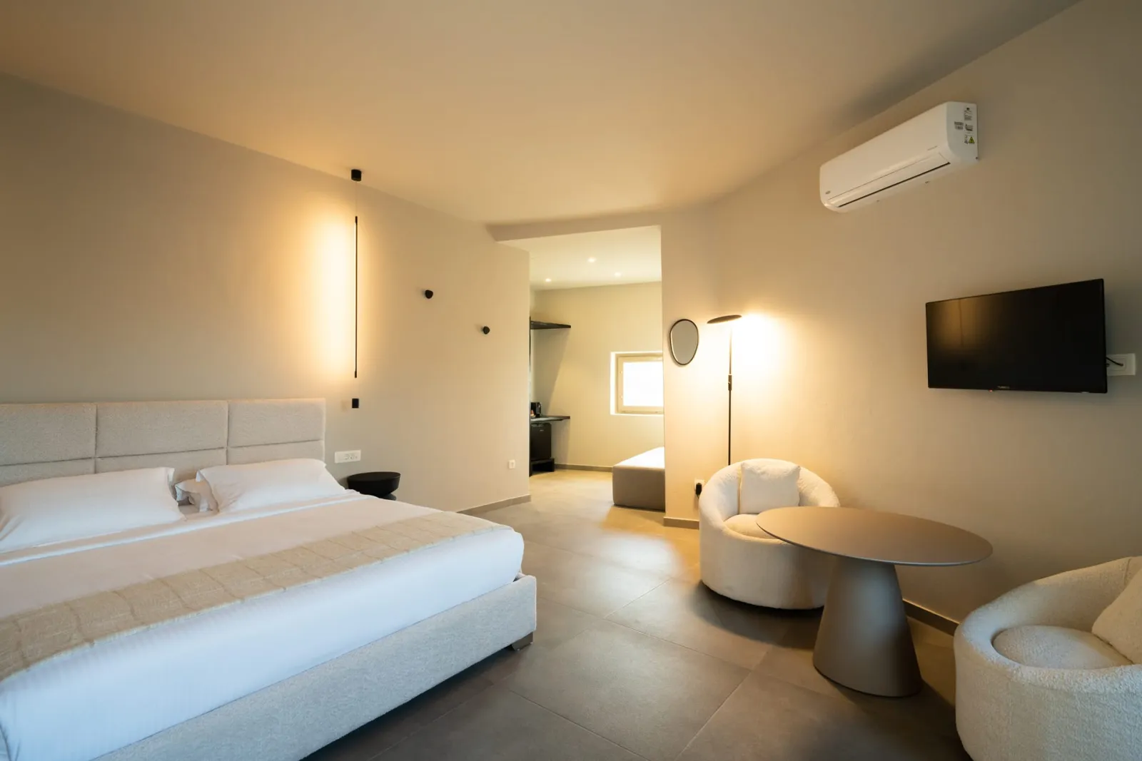 Deluxe Suite with Private Heated Plunge Pool and Caldera View
