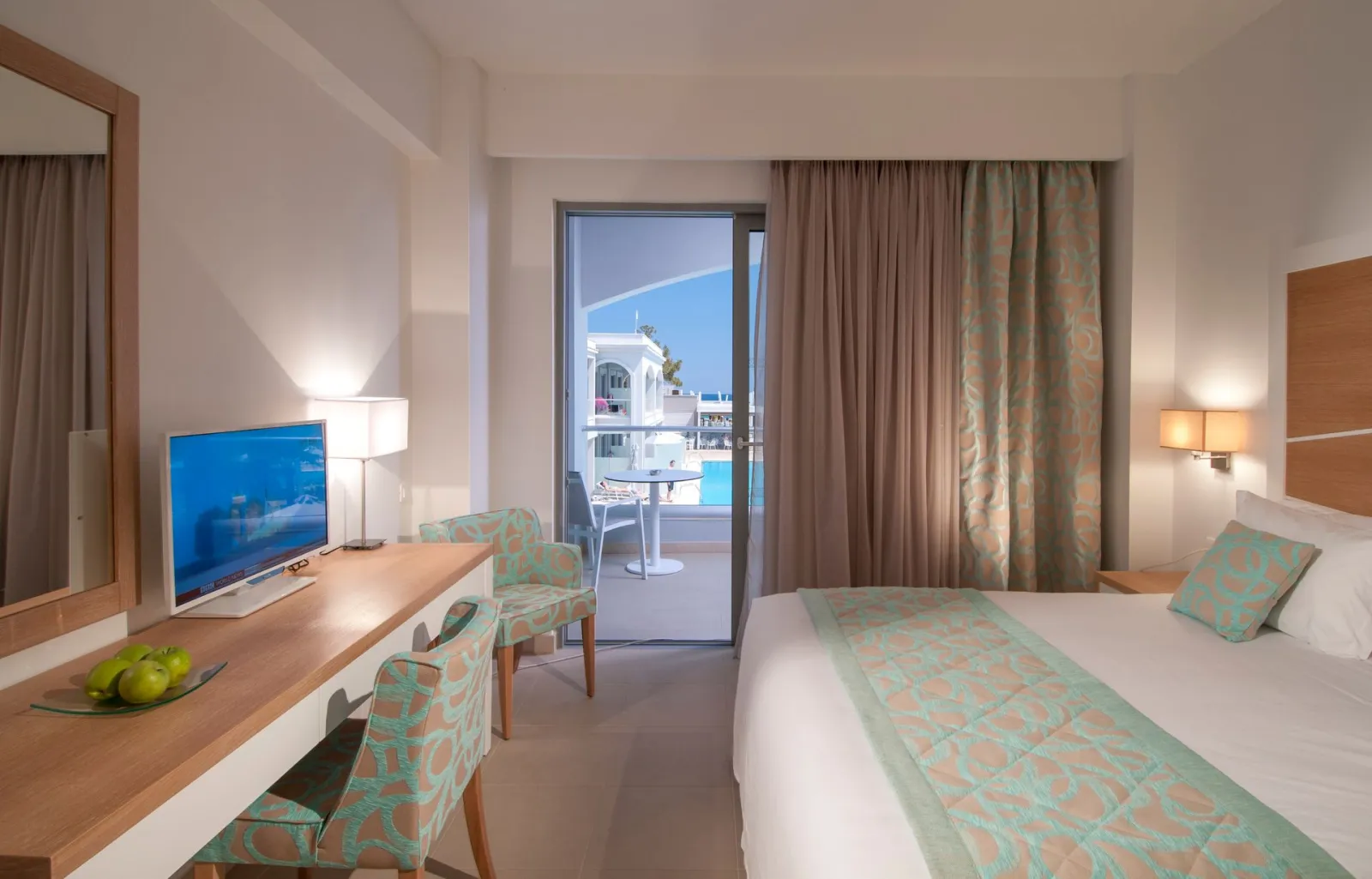 Family Sea View Room with bunkbed