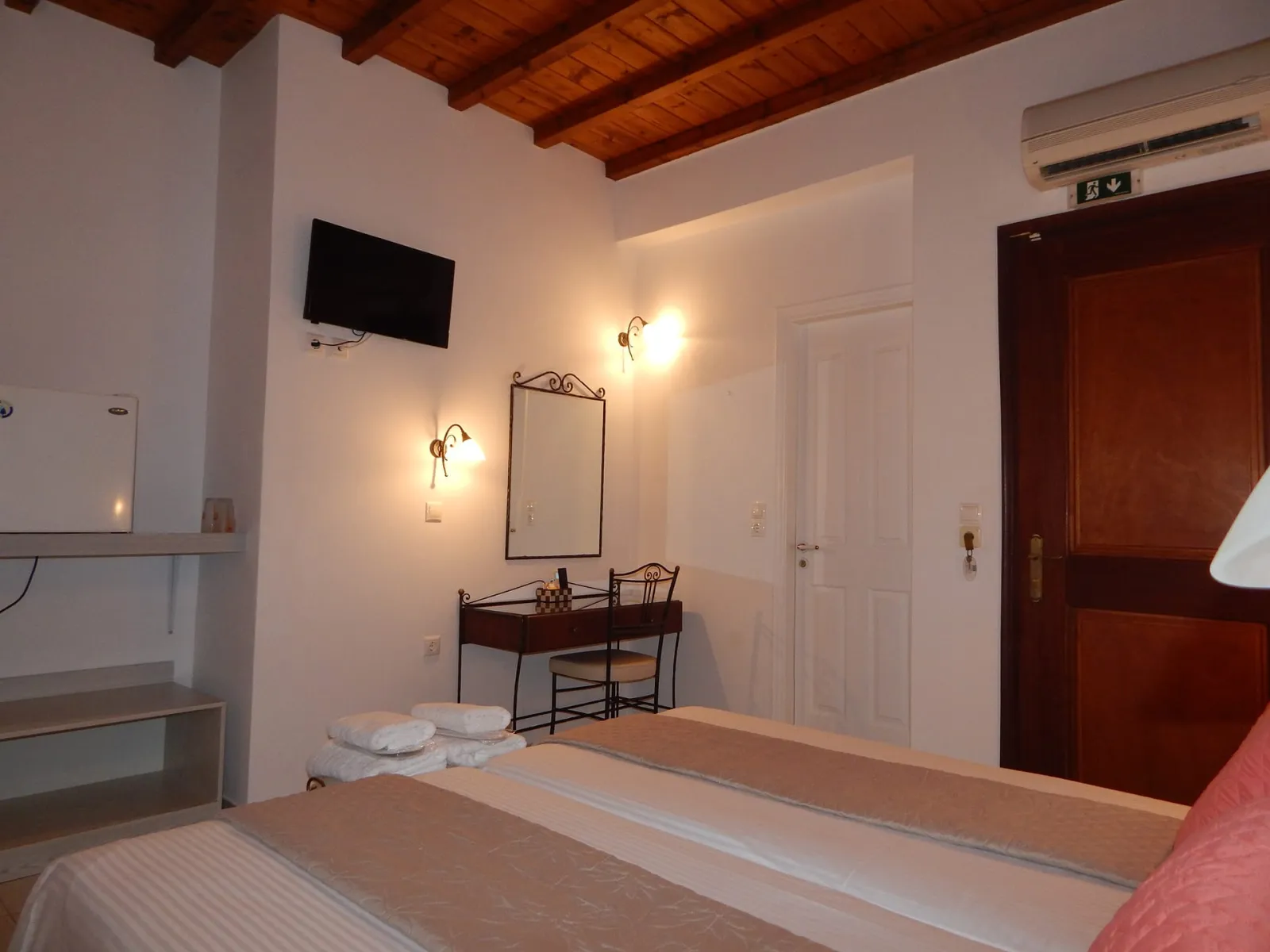 Classic Two-Room Classic Apartment (Ground Floor)