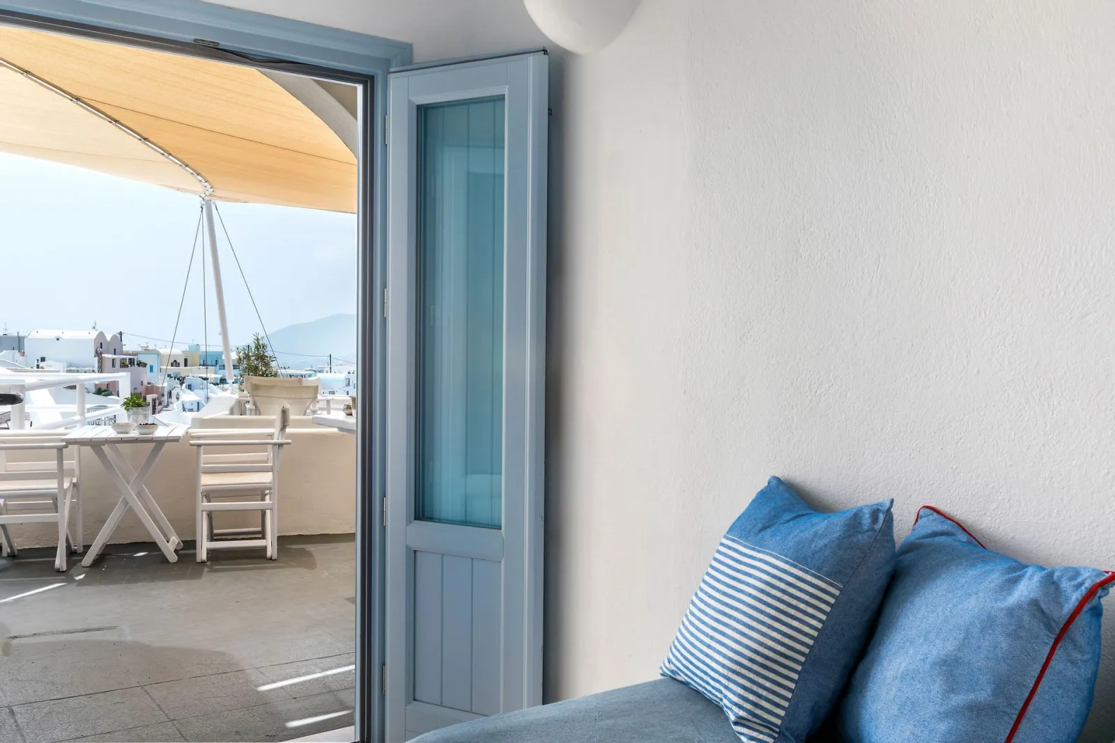Standard Double – Side Sea View
