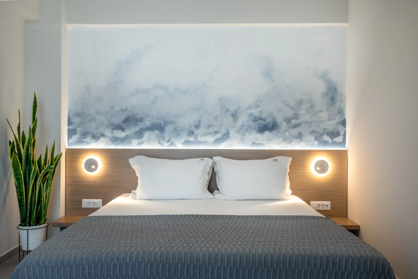 Premium One-bedroom Sea View Suite