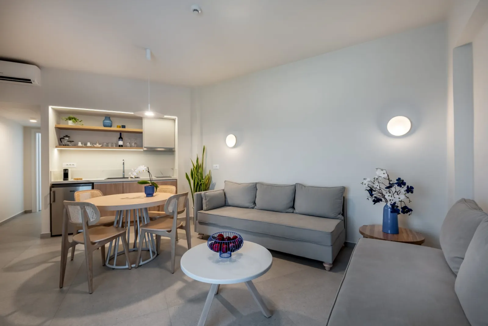 Premium One-bedroom Sea View Suite