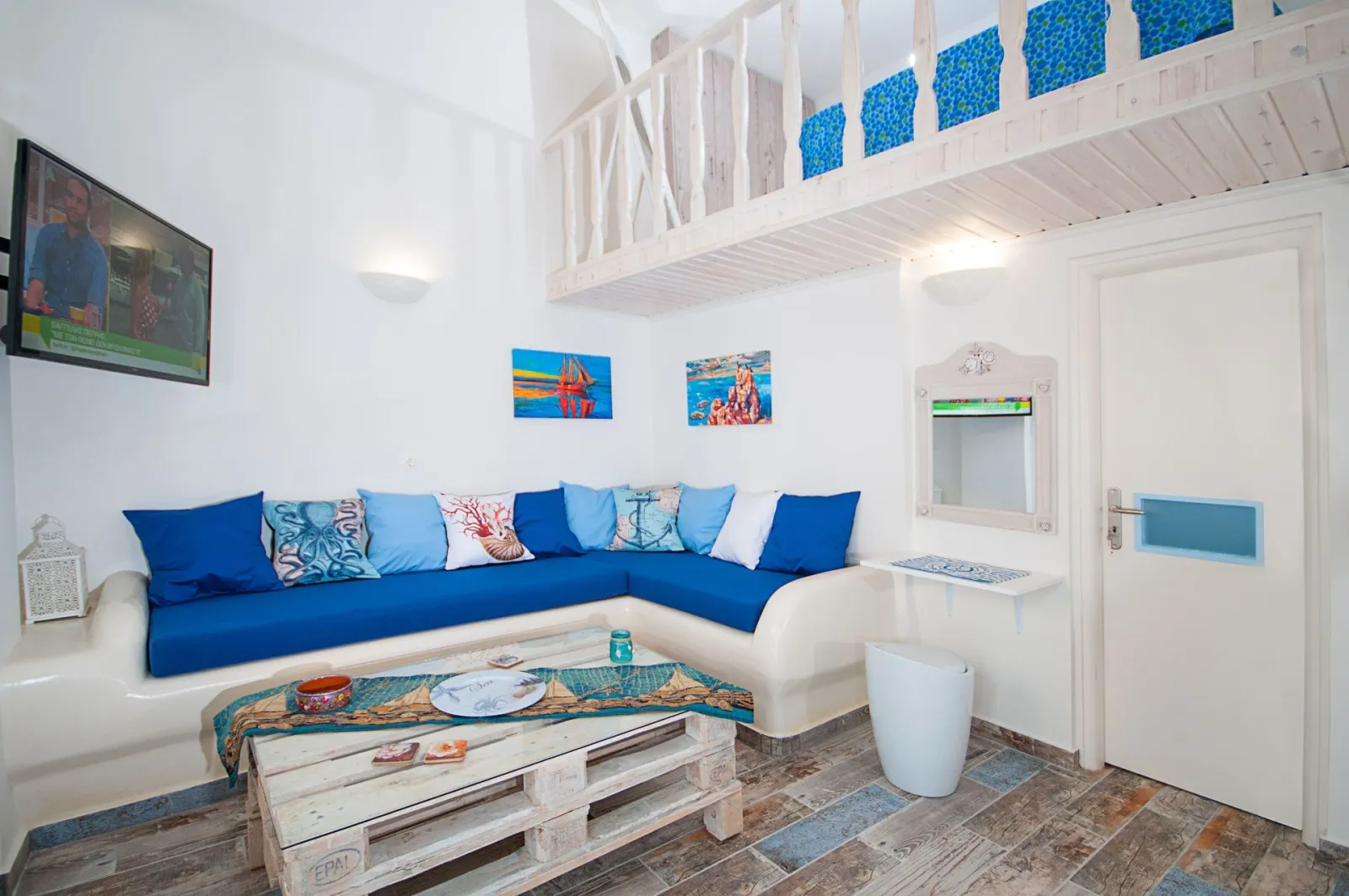 Aphrodite Apartment