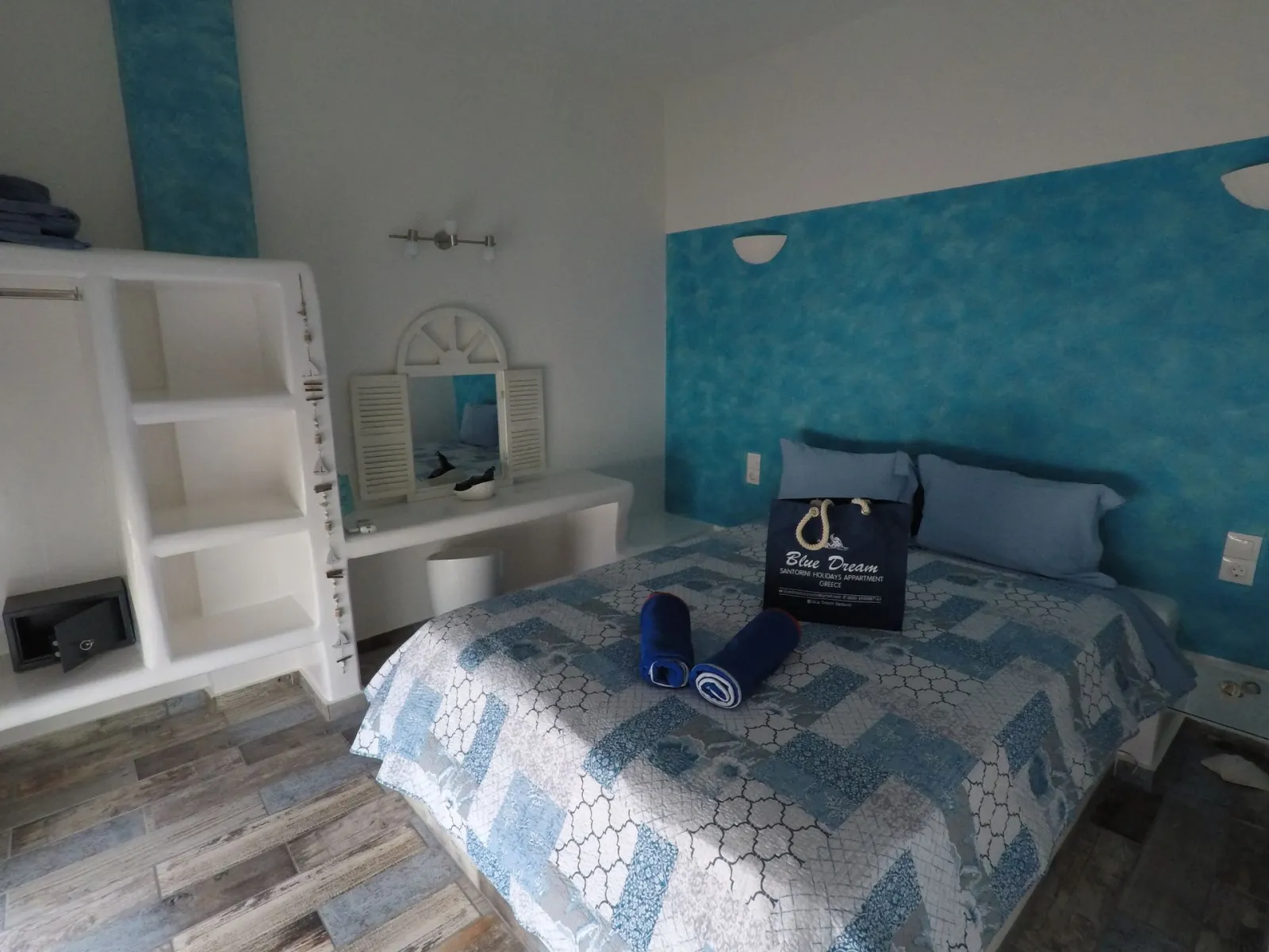 Thalassa Apartment