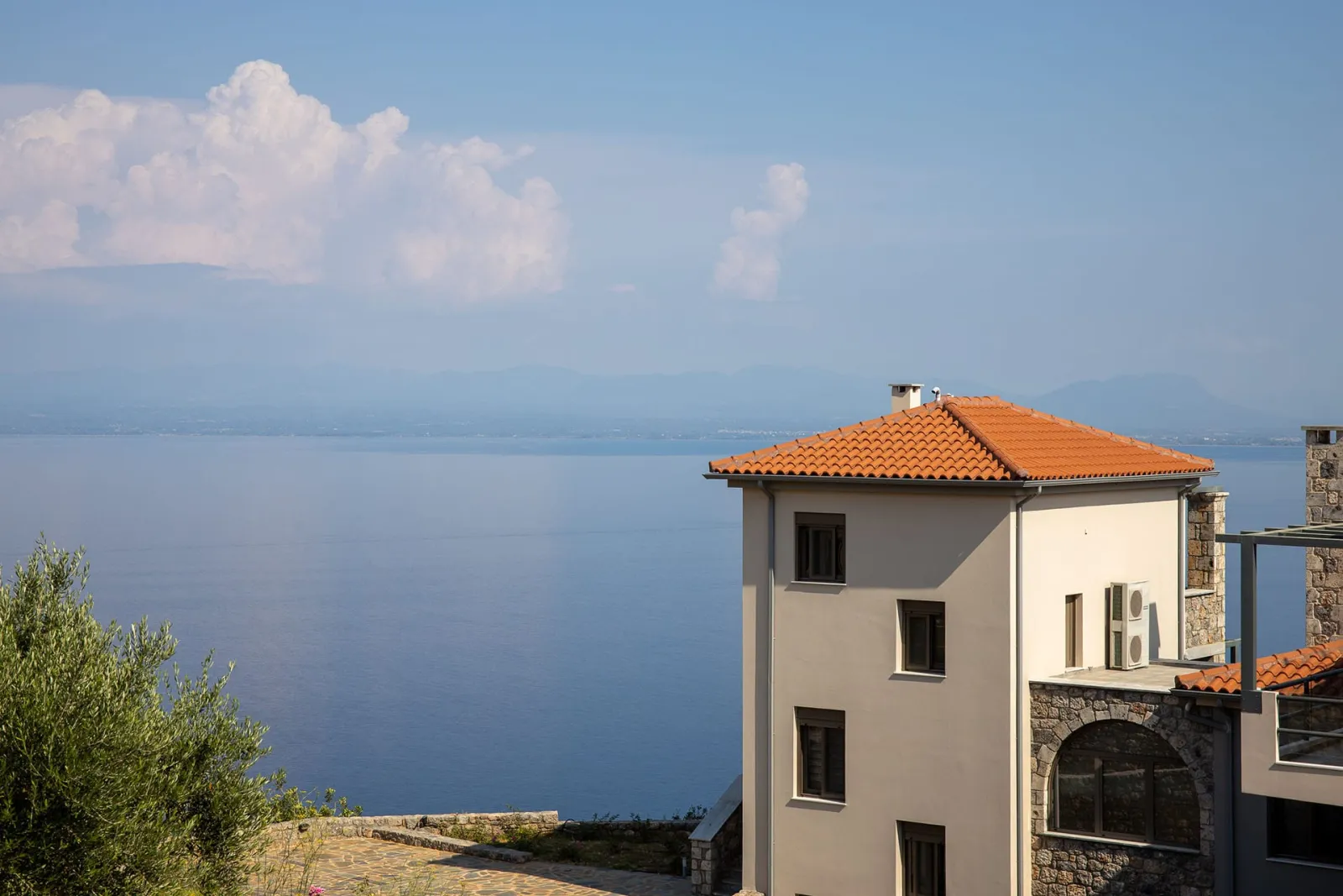 Maremonte Villa | Kitries Mani