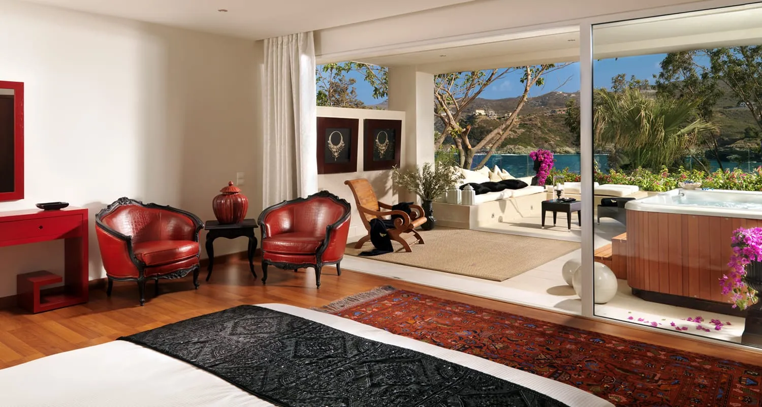 Exclusive Junior Suite with private Jacuzzi or Pool