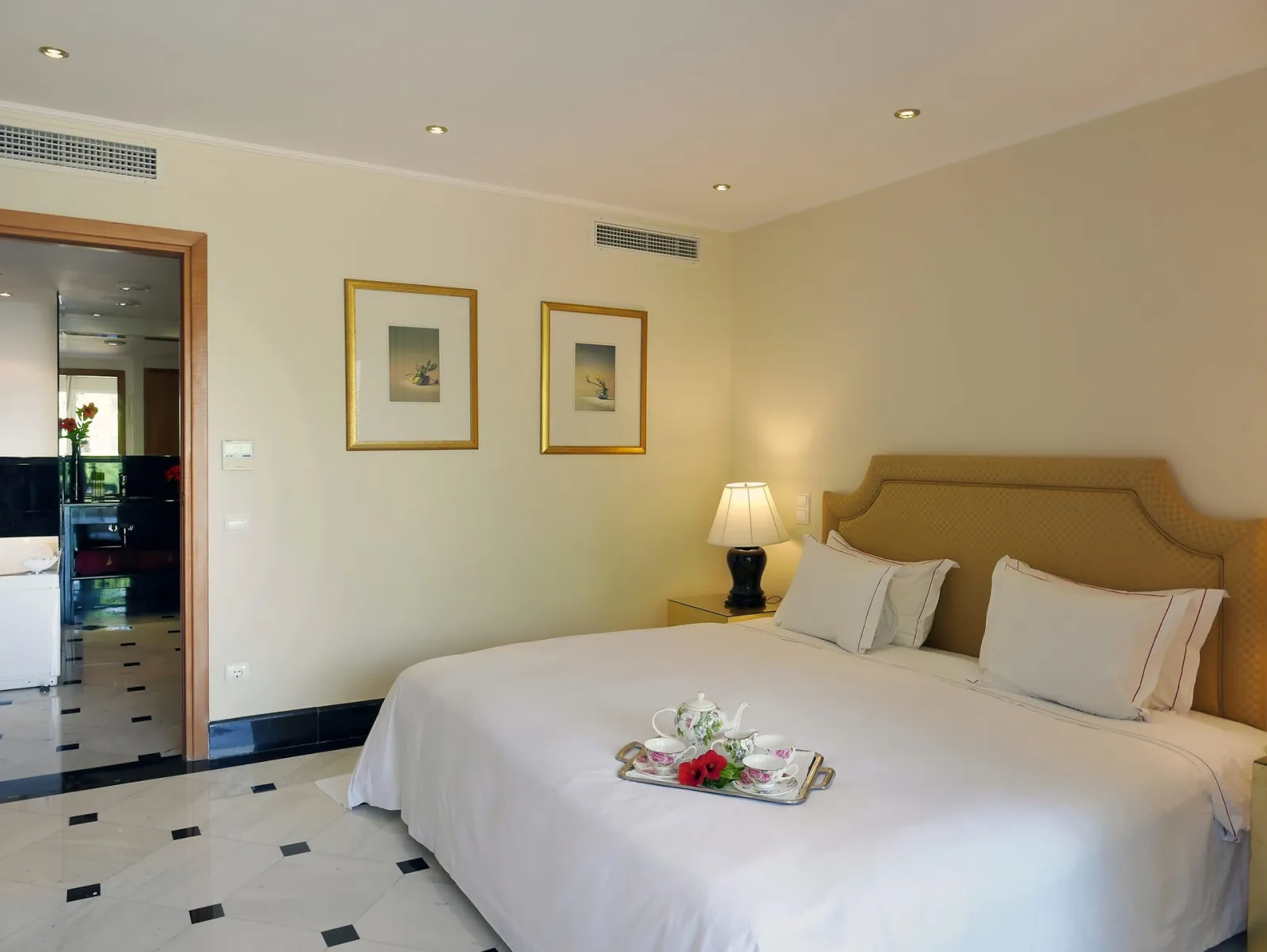 Exclusive One-Bedroom Suite with Sharing Pool