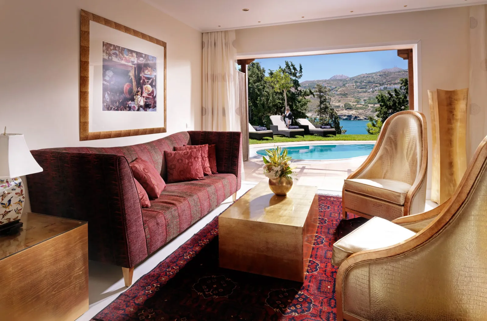 Exclusive Three-Bedroom Maisonette Individual Pool