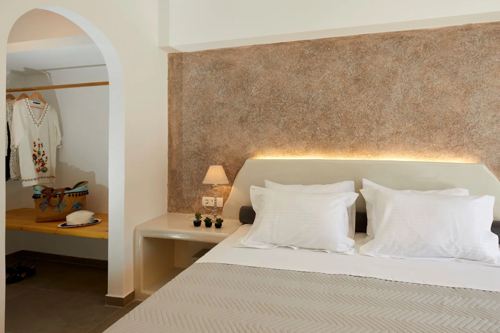 Premium Suite with Outdoor Hot Tub