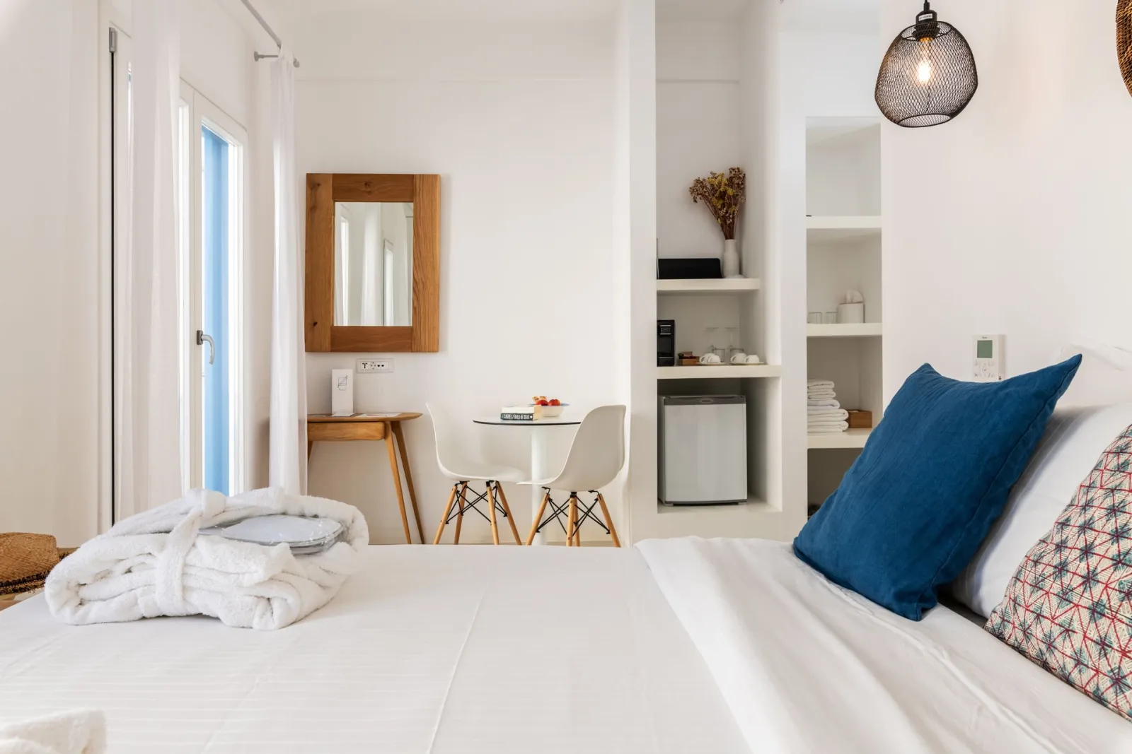 Junior Suite with Street View