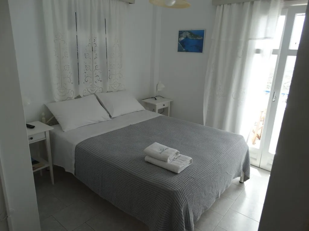 Economy Double Room with Terrace and Sea View | 7